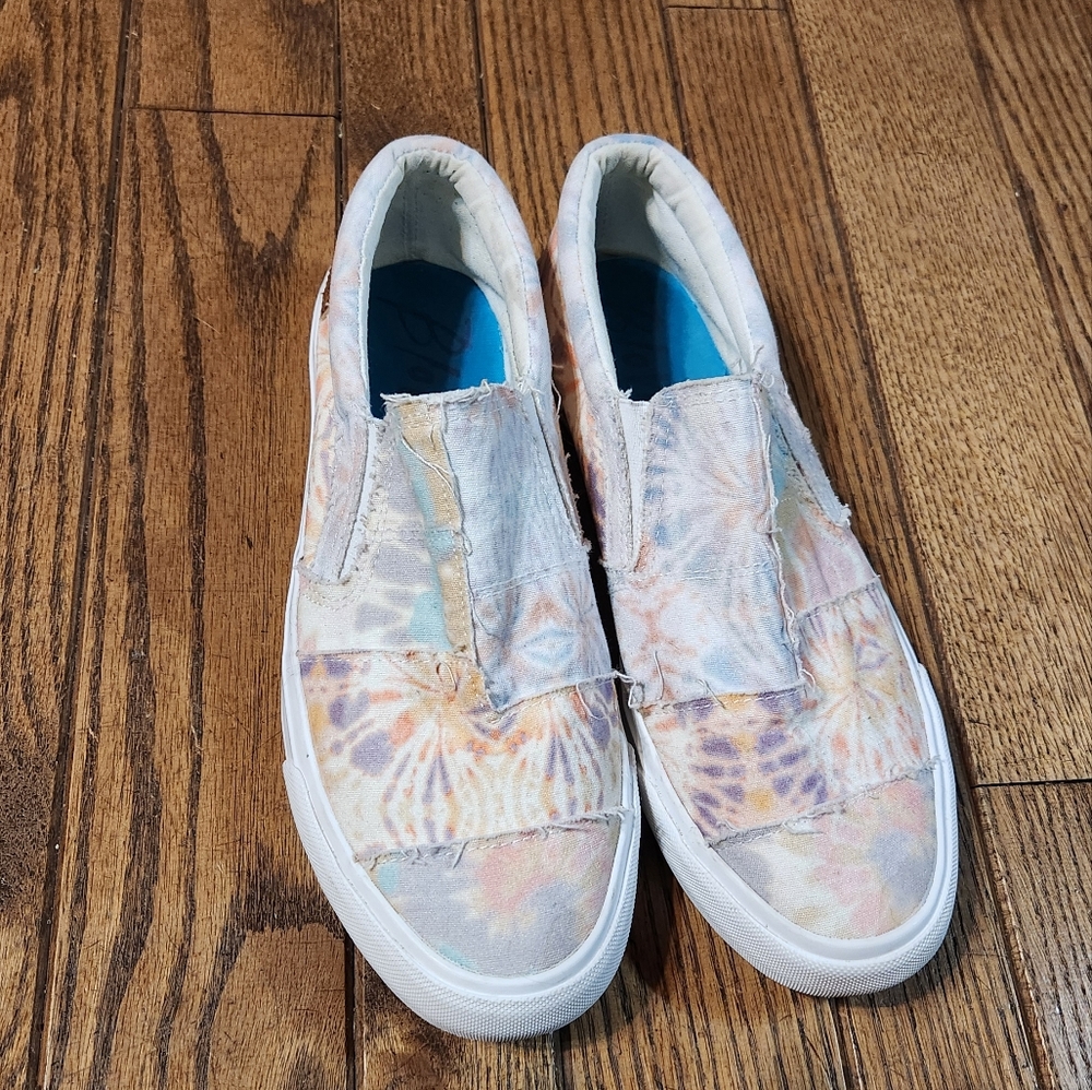 Blowfish Cream Slip-On Sneakers Casual
